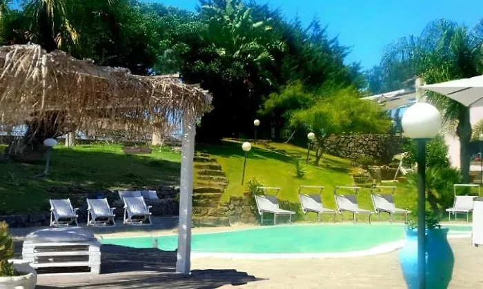 Luxury Le Rocce Bed and breakfast 3*
