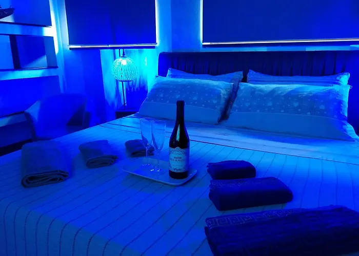 Luxury Le Rocce Bed and breakfast