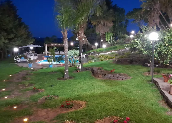 Luxury Le Rocce Villasmundo