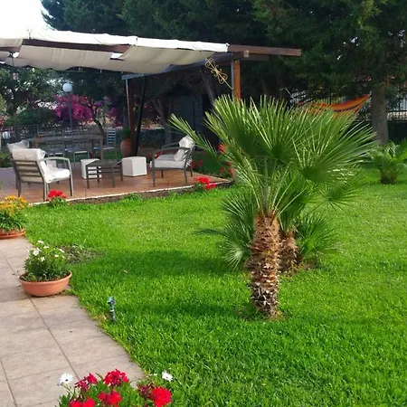 Luxury Le Rocce לינה וארוחת בוקר