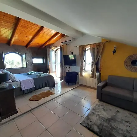 Luxury Le Rocce 4*