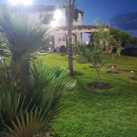 Bed & Breakfast Luxury Le Rocce Villasmundo