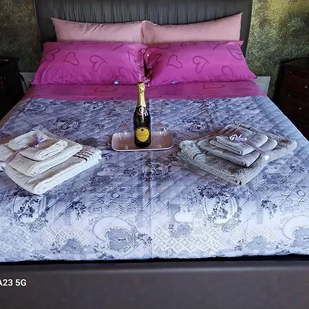 Luxury Le Rocce Bed & Breakfast